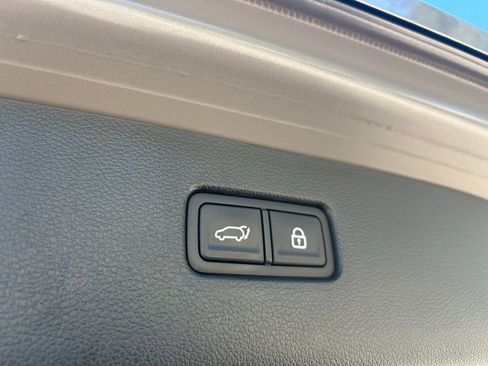 Used 2021 Genesis GV80 2.5T w/ Prestige Package 05 image 43