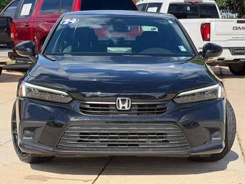 Used 2024 Honda Civic Sport image 2