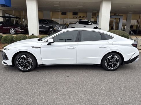 New 2026 Hyundai Sonata SEL image 2