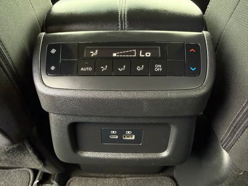 Certified 2023 Nissan Pathfinder SV image 13