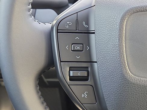 New 2026 Toyota Prius LE image 12