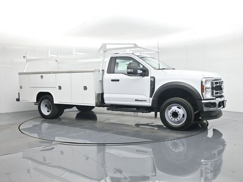 New 2025 Ford F550 2WD Regular Cab Super Duty image 30