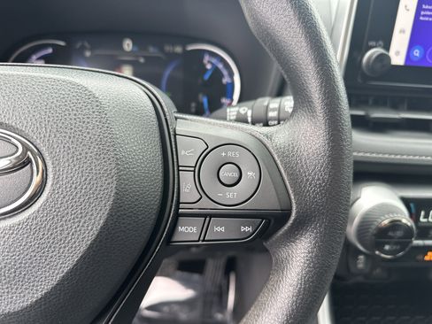 Certified 2024 Toyota RAV4 XLE image 20