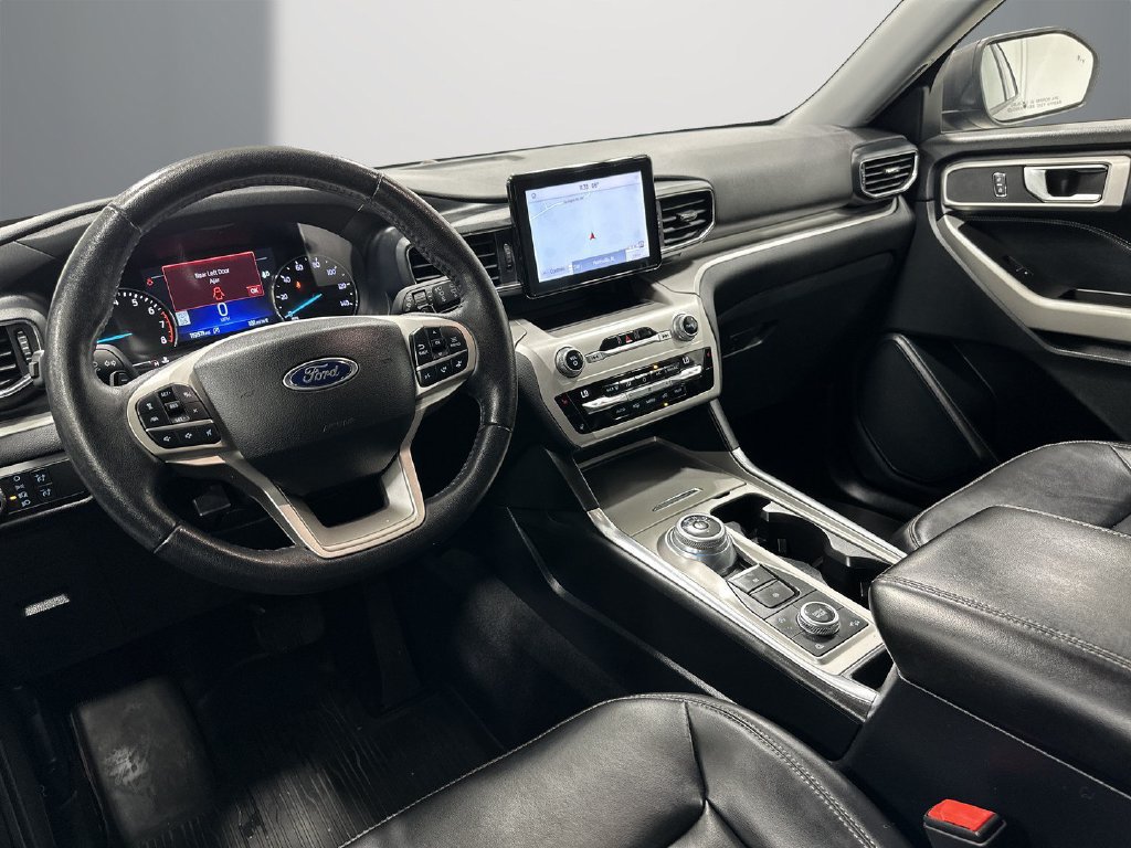 Used 2021 Ford Explorer XLT AWD/4WD image 13