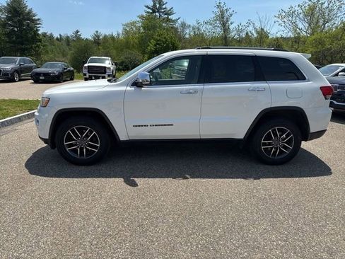 Used 2019 Jeep Grand Cherokee Limited AWD/4WD image 4