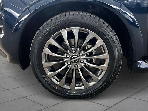 Certified 2022 Nissan Armada Platinum image 10