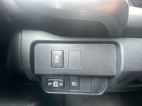 Used 2023 Toyota Tacoma SR5 AWD/4WD image 18