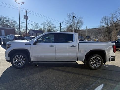 Used 2024 GMC Sierra 1500 Denali w/ Denali Reserve Package image 5