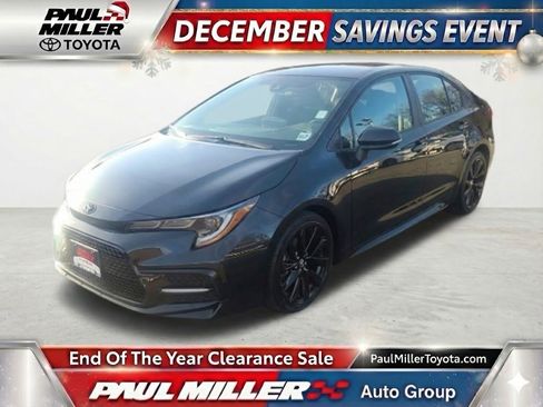 Certified 2022 Toyota Corolla SE image 1