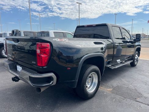Used 2025 Chevrolet Silverado 3500 LTZ w/ LTZ Convenience Package AWD/4WD image 7