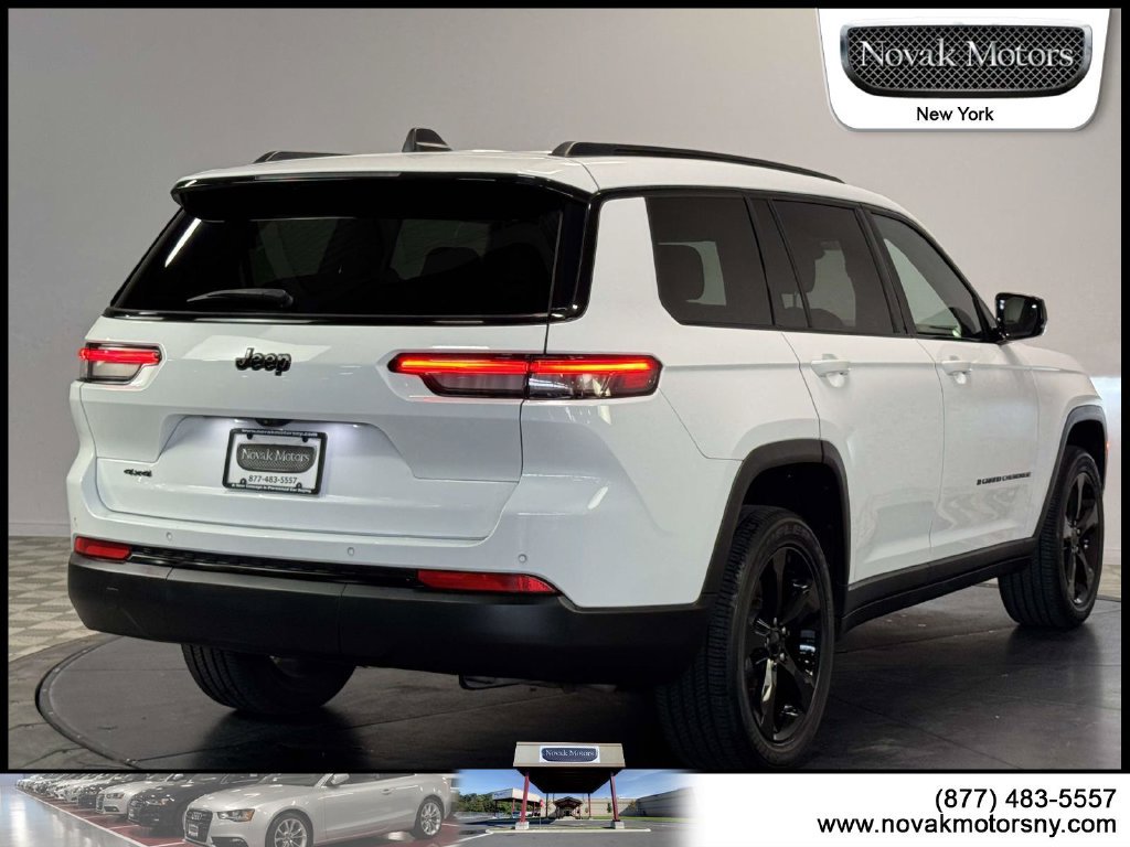 Used 2023 Jeep Grand Cherokee L Laredo AWD/4WD image 8