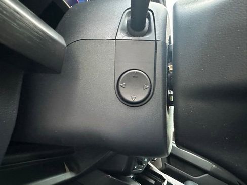 Certified 2024 Ford F250 Lariat w/ FX4 Off-Road Package image 28