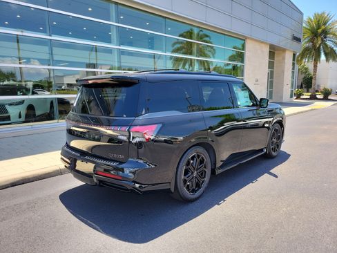 New 2026 INFINITI QX80 4WD w/ Sport Exterior Package image 4