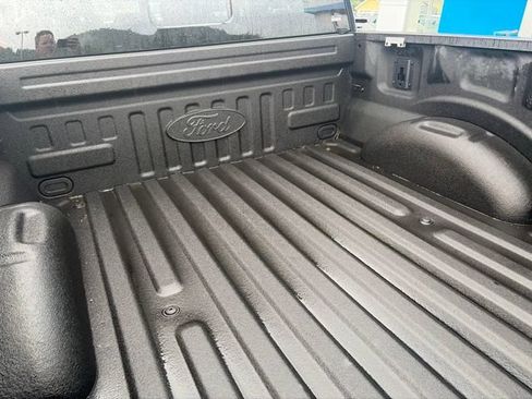 Used 2019 Ford F150 Lariat w/ Equipment Group 502A Luxury AWD/4WD image 5