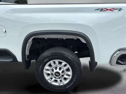 Used 2025 Chevrolet Silverado 2500 LT w/ Convenience Package AWD/4WD image 35