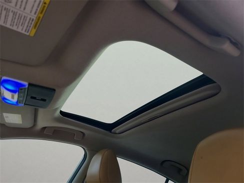 Used 2021 Nissan Sentra SV w/ SV Premium Package image 25