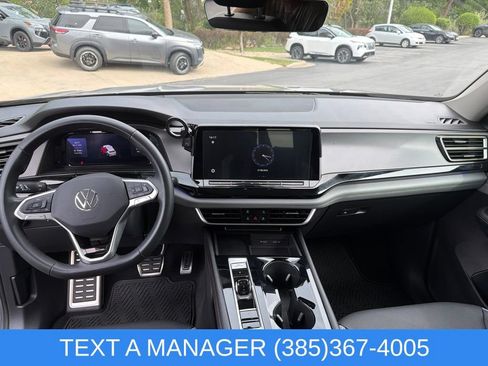 Used 2024 Volkswagen Atlas Peak Edition SEL AWD/4WD image 21
