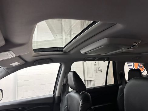 Used 2022 Honda Pilot Elite image 38