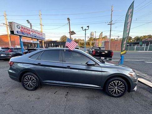 Used 2021 Volkswagen Jetta S w/ Driver Assistance Package image 2