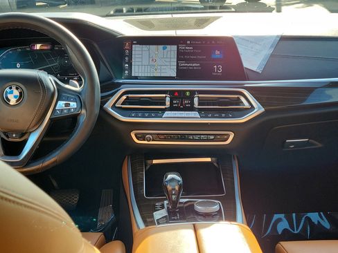 Used 2021 BMW X5 xDrive40i w/ Premium Package image 17