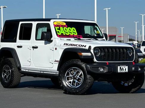 Used 2025 Jeep Wrangler Rubicon image 2