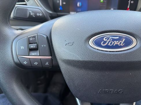 Used 2025 Ford Escape Active AWD/4WD image 23