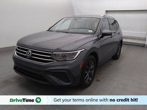 Used 2022 Volkswagen Tiguan SE FWD image 1