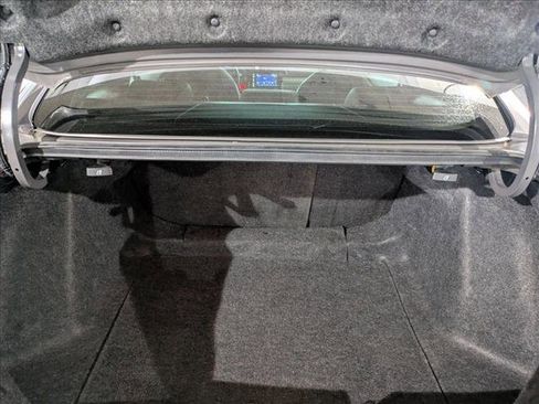 Used 2018 Honda Civic EX-L image 6