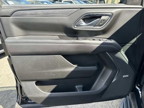 Used 2023 GMC Yukon XL SLT w/ Max Trailering Package image 19