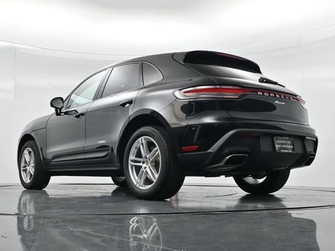 Certified 2026 Porsche Macan AWD/4WD image 24