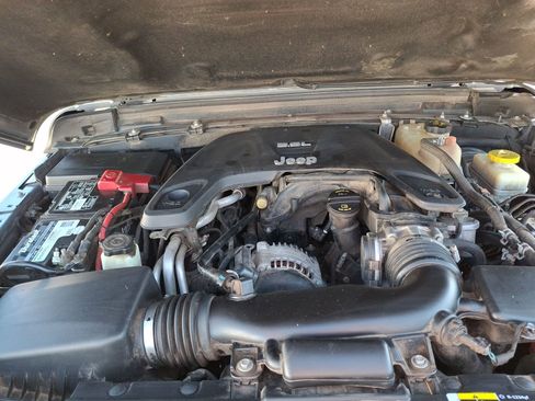 Used 2018 Jeep Wrangler Unlimited Rubicon image 26