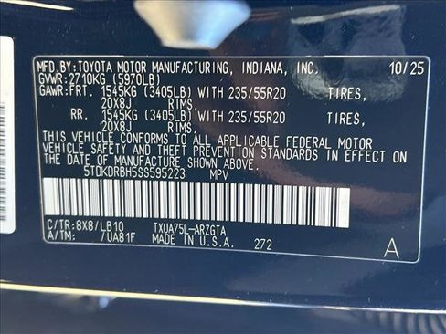 New 2025 Toyota Highlander Limited image 19