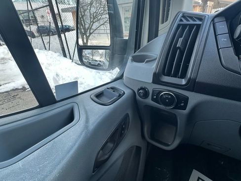 Used 2016 Ford Transit 250 148 Medium Roof image 11