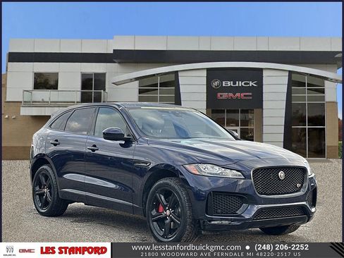Used 2017 Jaguar F-PACE S image 8