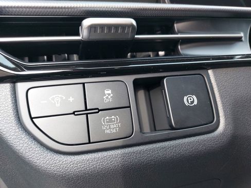 New 2026 Kia Sportage S image 26