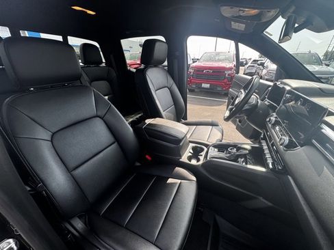 Used 2023 GMC Canyon Elevation w/ Elevation Premium Package image 11