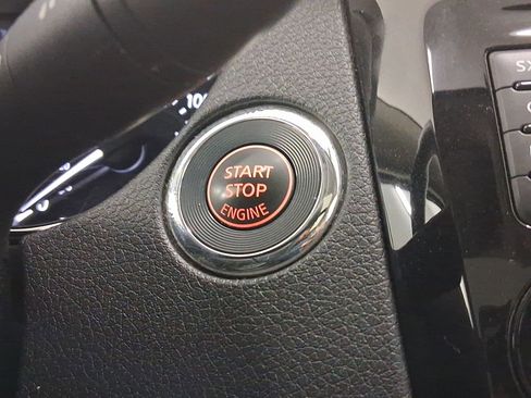 Used 2016 Nissan Rogue SL w/ SL Premium Package image 22