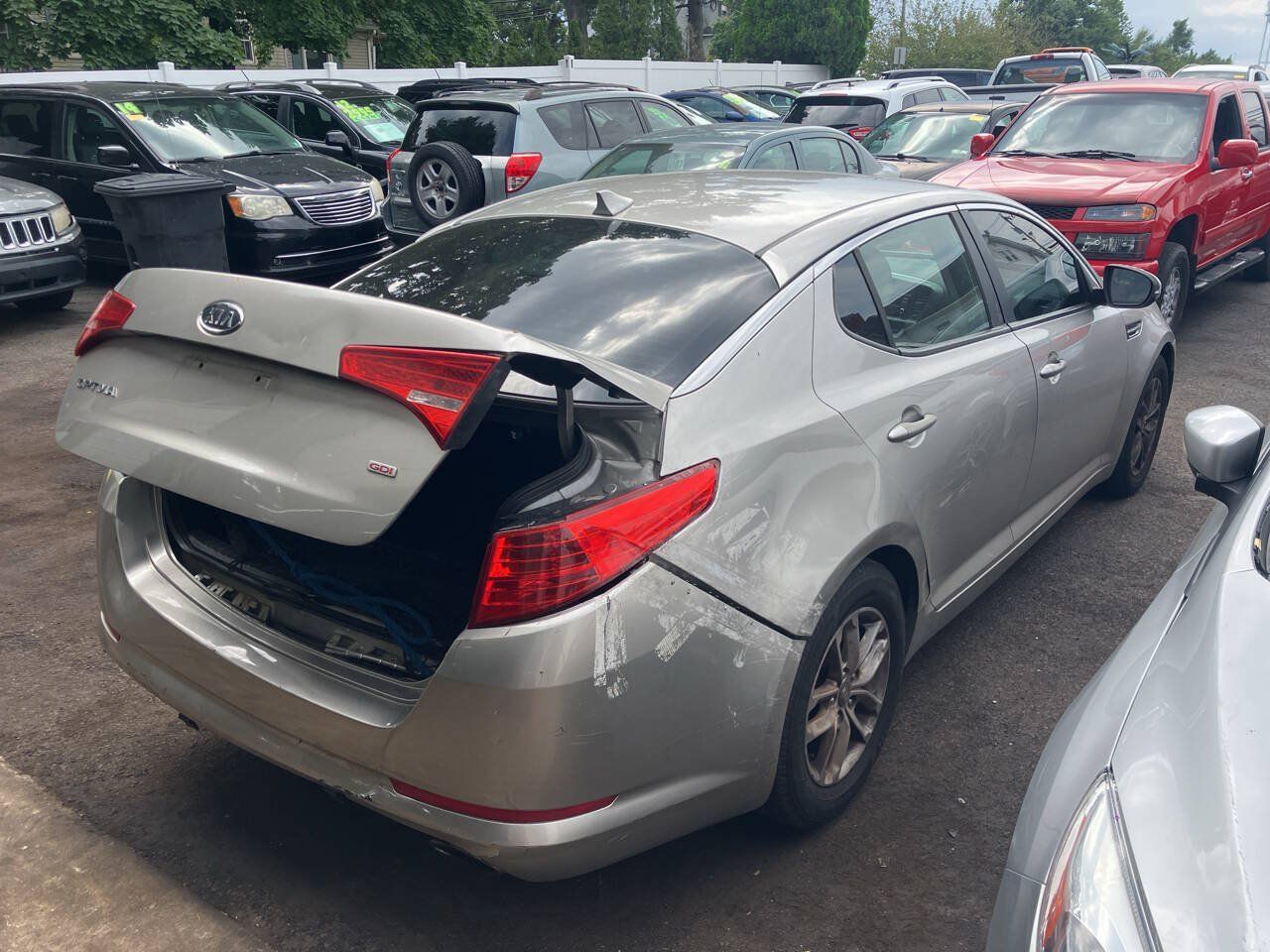 Used 2011 Kia Optima LX w/ Convenience Pkg FWD image 3