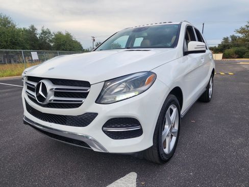 Used 2017 Mercedes-Benz GLE 350 GLE 350 SUV w/ Premium 1 Package image 3