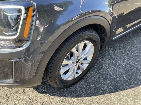 Used 2021 Kia Telluride LX AWD/4WD image 8