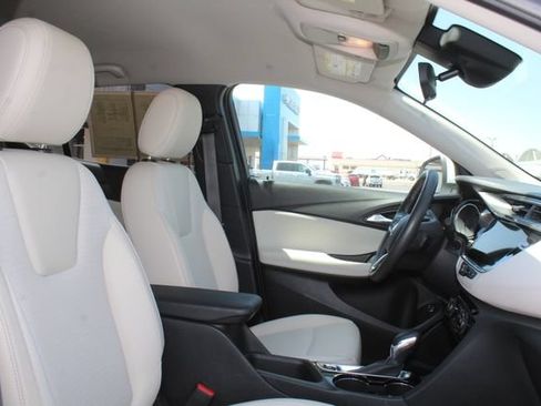 Used 2022 Buick Encore GX Select AWD/4WD image 14