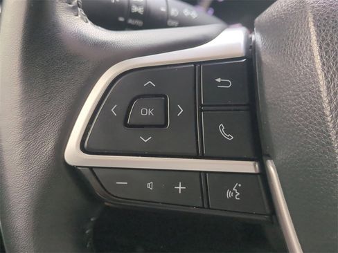 Used 2024 Toyota Highlander LE image 27