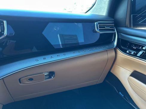 Used 2023 Jeep Grand Wagoneer Series III w/ Rear Seat Video Group 1 image 27