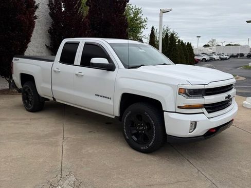 Used 2018 Chevrolet Silverado 1500 LT w/ All Star Edition AWD/4WD image 7