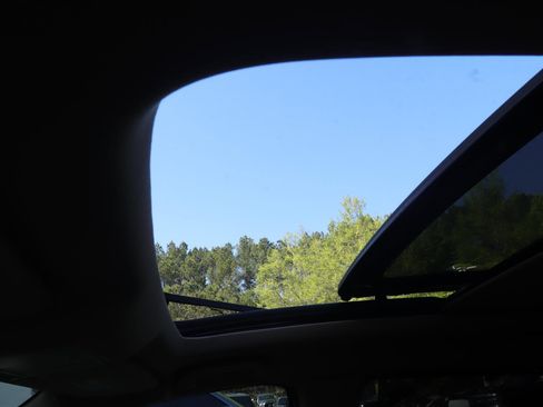 Used 2022 Acura MDX SH-AWD w/ Advance Package image 24