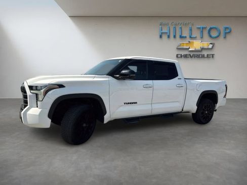Used 2025 Toyota Tundra Limited AWD/4WD image 14