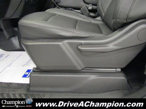 Used 2024 GMC Sierra 2500 Pro w/ Convenience Package image 20