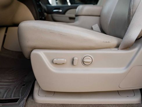 Used 2011 GMC Yukon SLT w/ SLT Chrome Package image 13