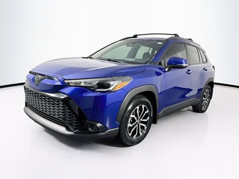 Used 2024 Toyota Corolla Cross AWD Hybrid image 3