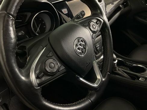 Used 2018 Buick Envision Essence image 20